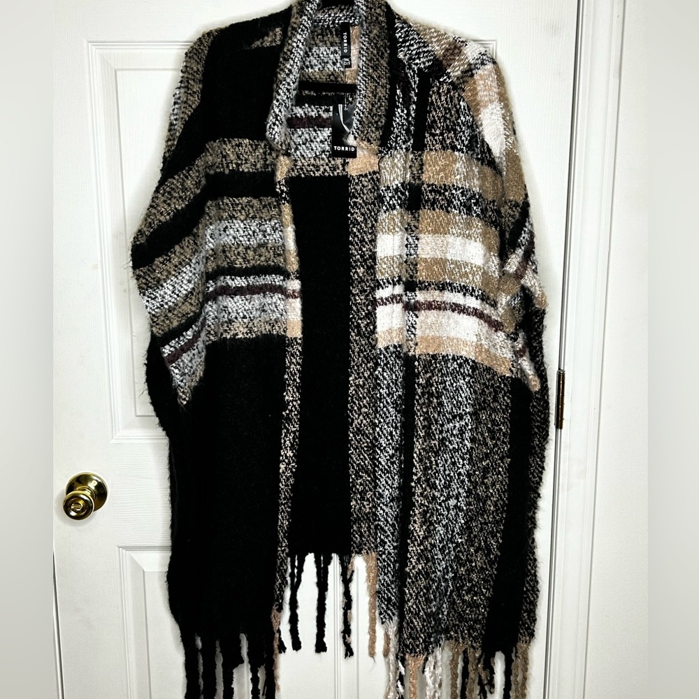 Cozy fringed poncho